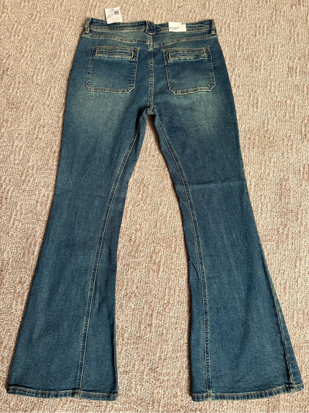 Mid Rise Flared Jeans - Picture 5 of 8